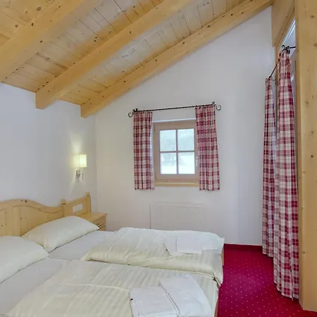 Quiet With Sauna In Koenigsleiten Chalet Wald im Pinzgau