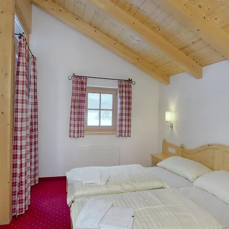شاليه Quiet With Sauna In Koenigsleiten *