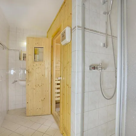 Quiet With Sauna In Koenigsleiten Chalet Wald im Pinzgau